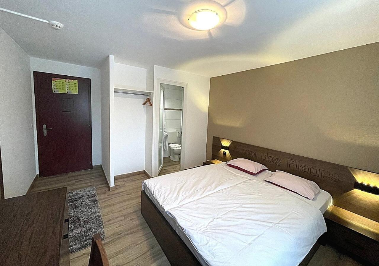 Motel Des Fleurs Servion ภายนอก รูปภาพ