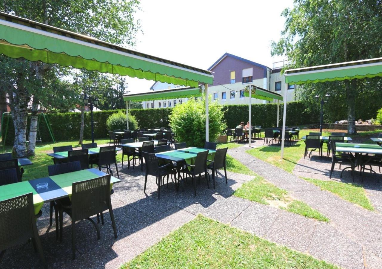 Motel Des Fleurs Servion ภายนอก รูปภาพ